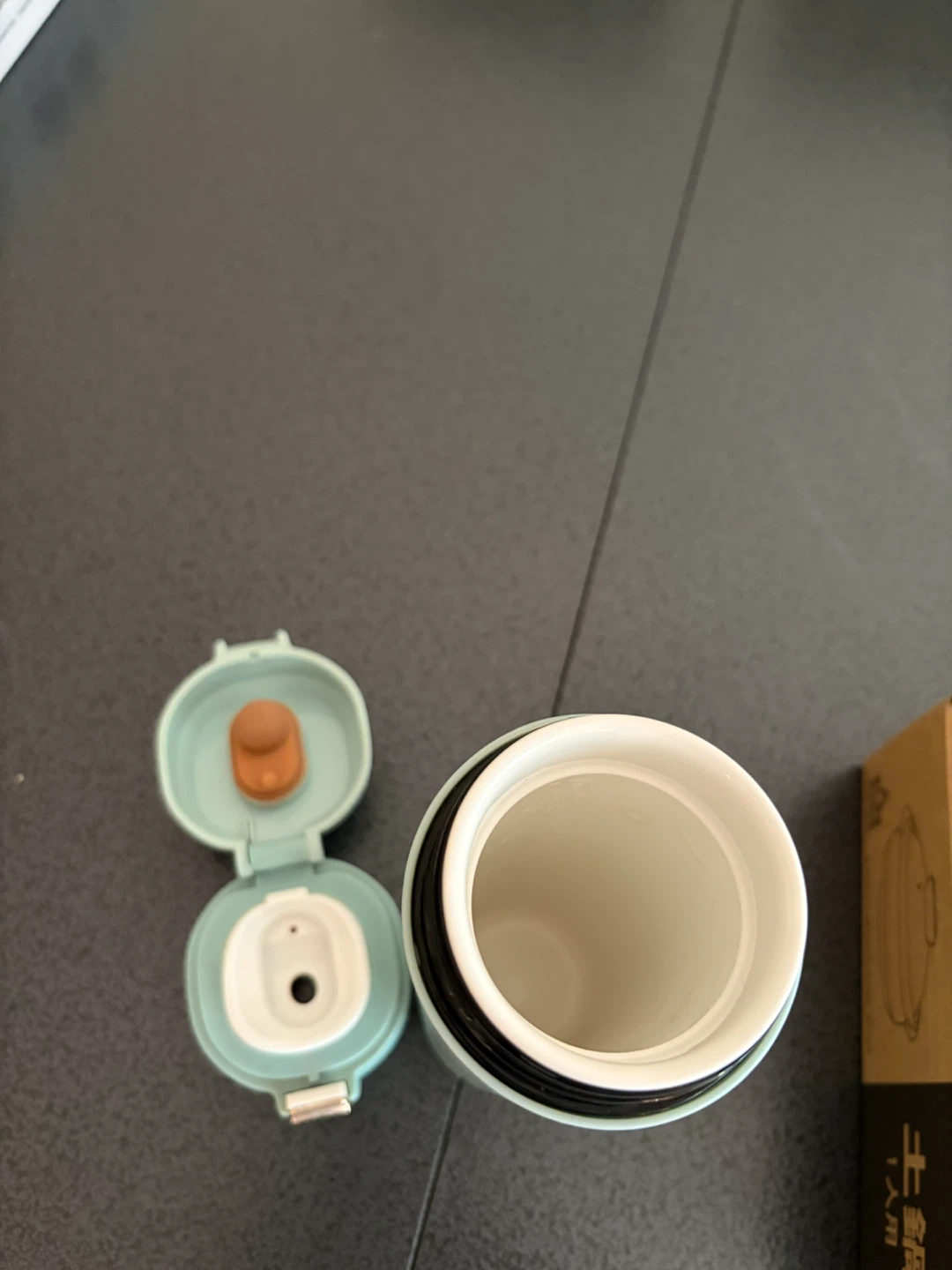 Light green Insulated ceramic bottle - photo 2