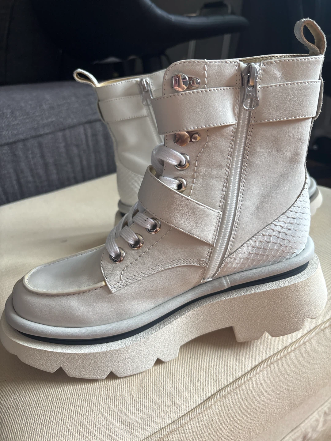 White Platform Combat Boots Size 37 - photo 2