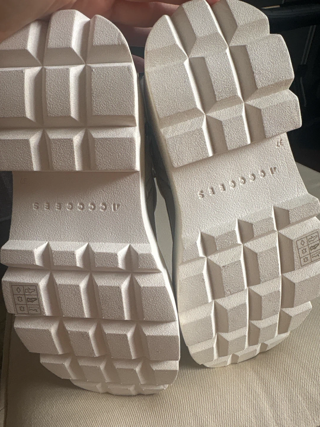 White Platform Combat Boots Size 37 - photo 3