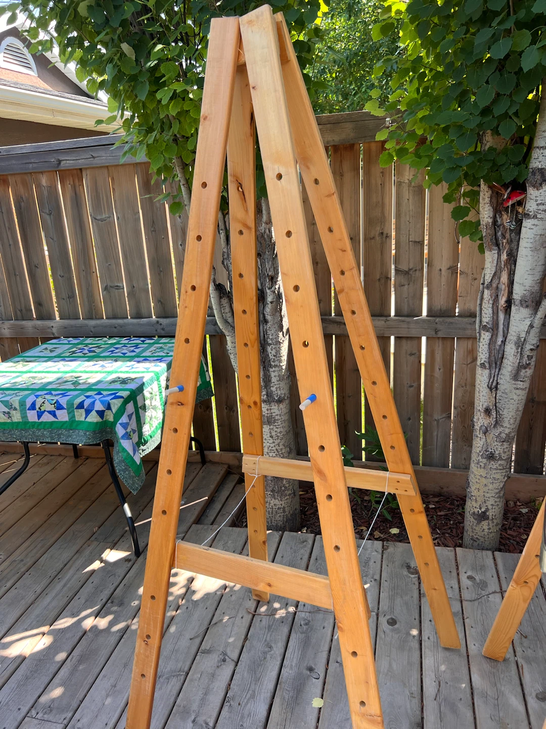 3 Wooden Display Easels - photo 2