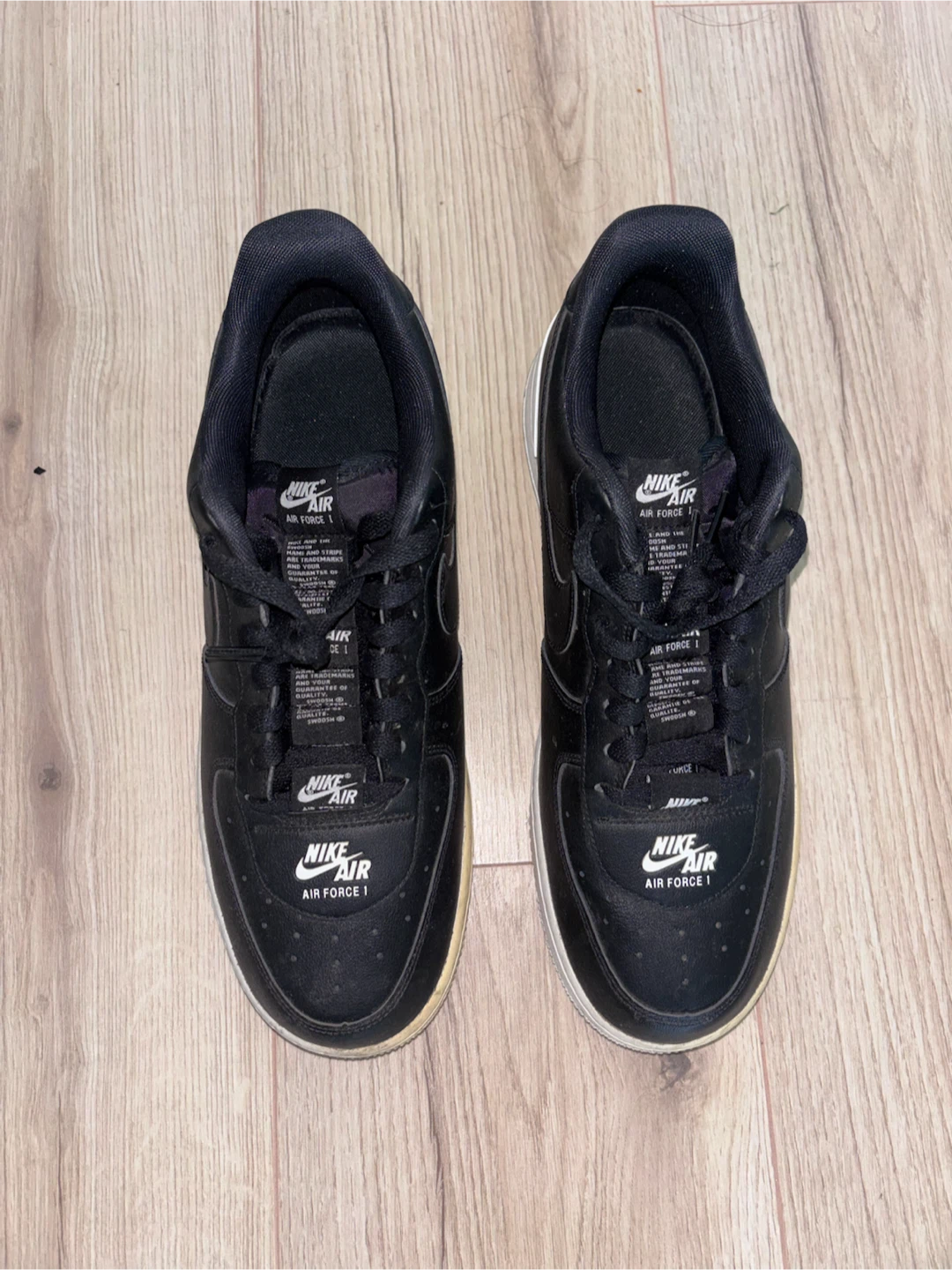 Nike Air Force 1 Men's US Size 10 - photo 2