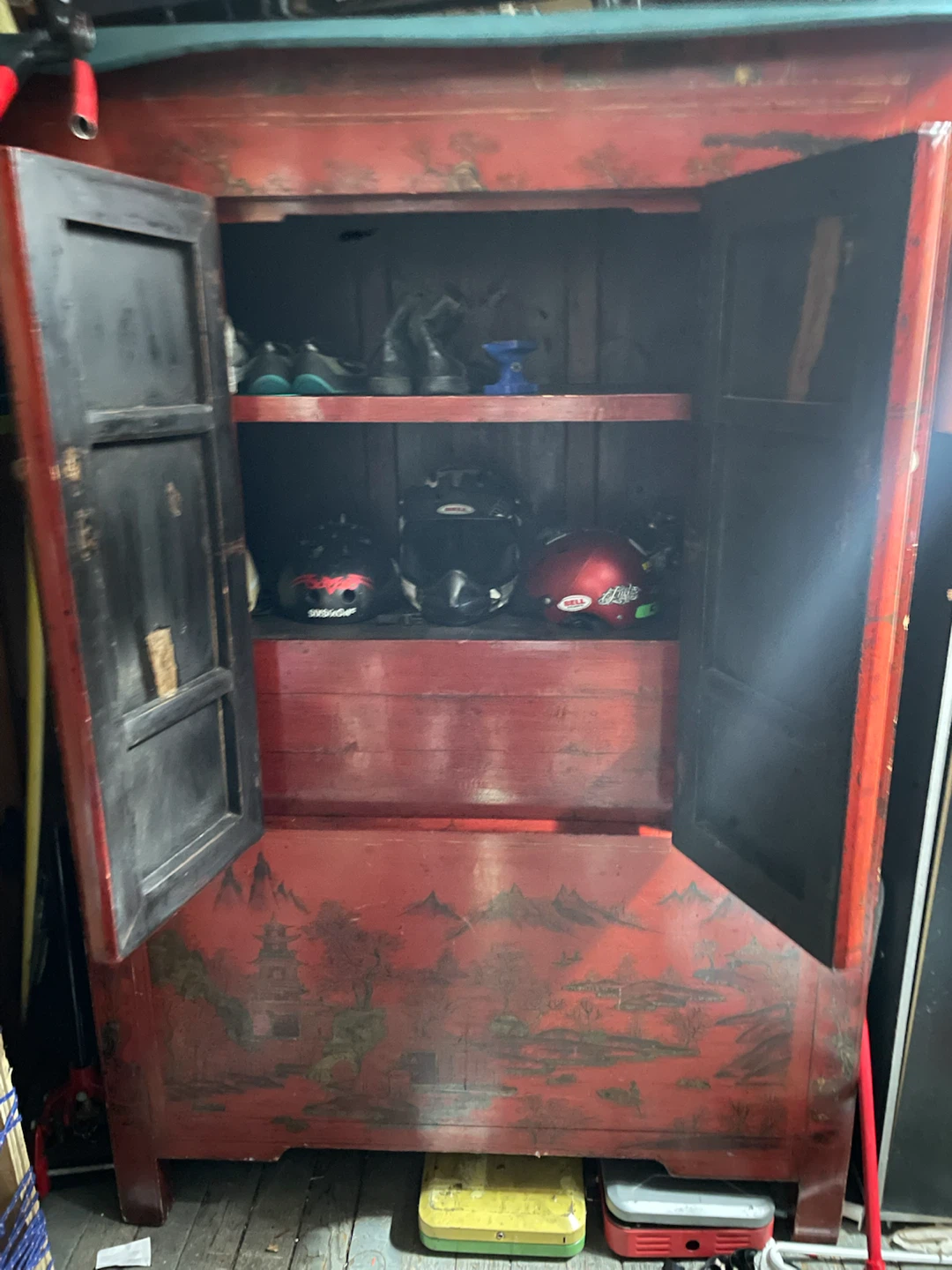 Vintage Chinese Wedding Cabinet - photo 4