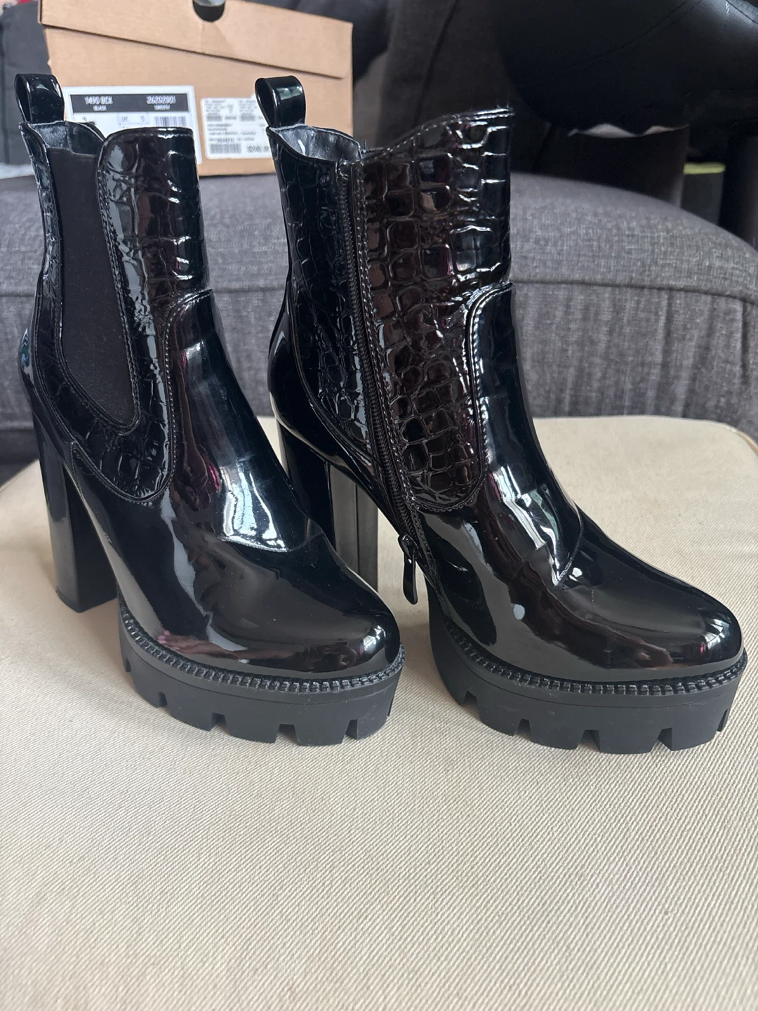 Black Patent Chunky Heel Boots - photo 2
