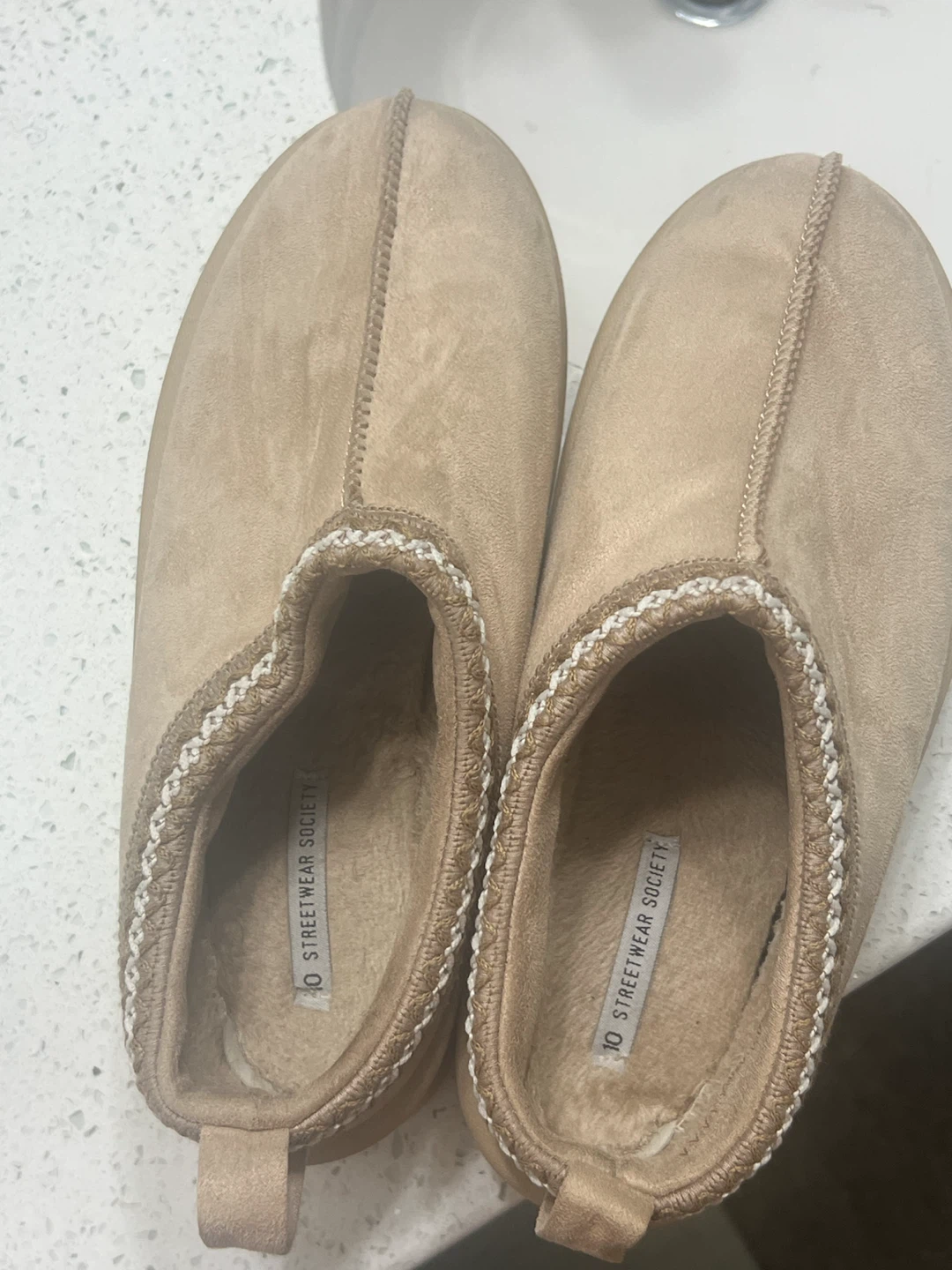 Streetwear Society Slippers - Size 10