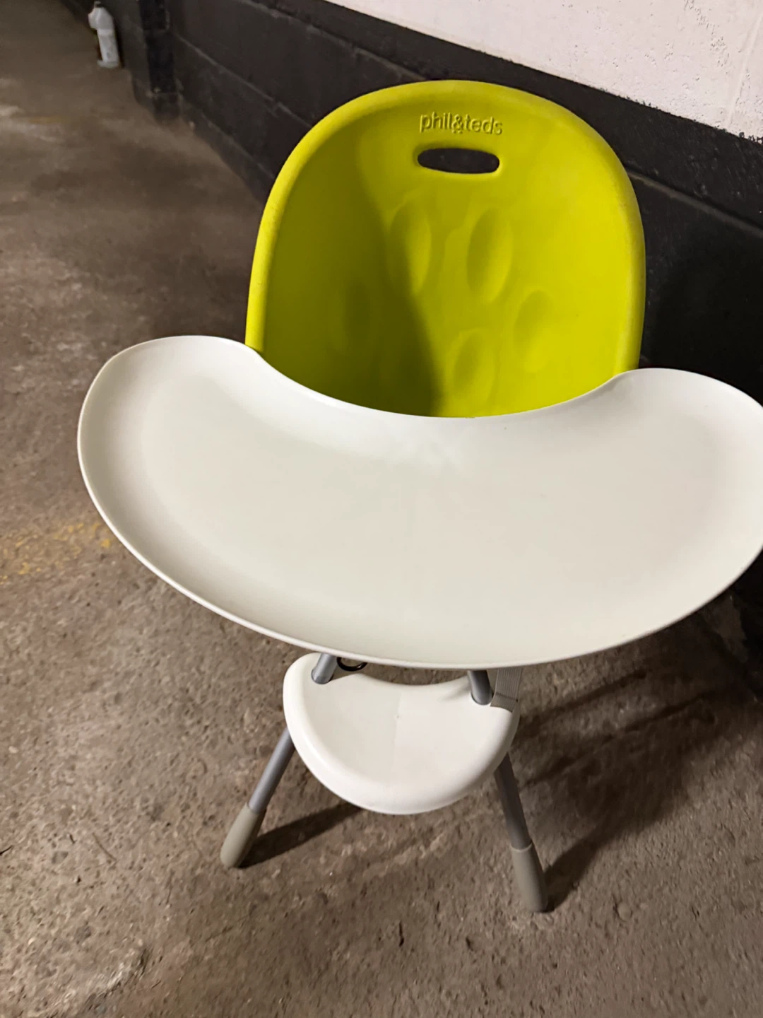 Phil & Teds High Chair with Tray - photo 2