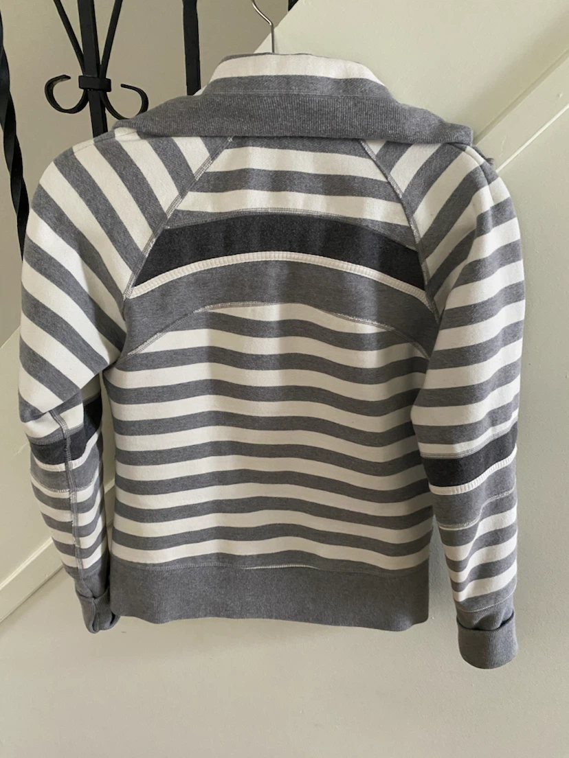 Lululemon Athletica Hoodie Size 6 Grey & White Stripes - photo 2