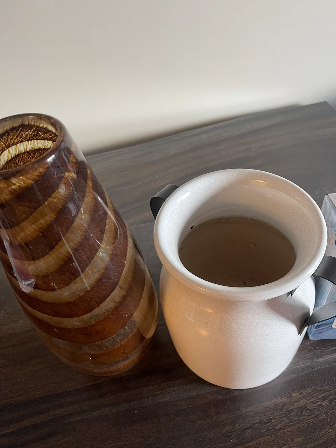 Set of 2 Vases: Swirl Glass and White Ceramic - photo 2