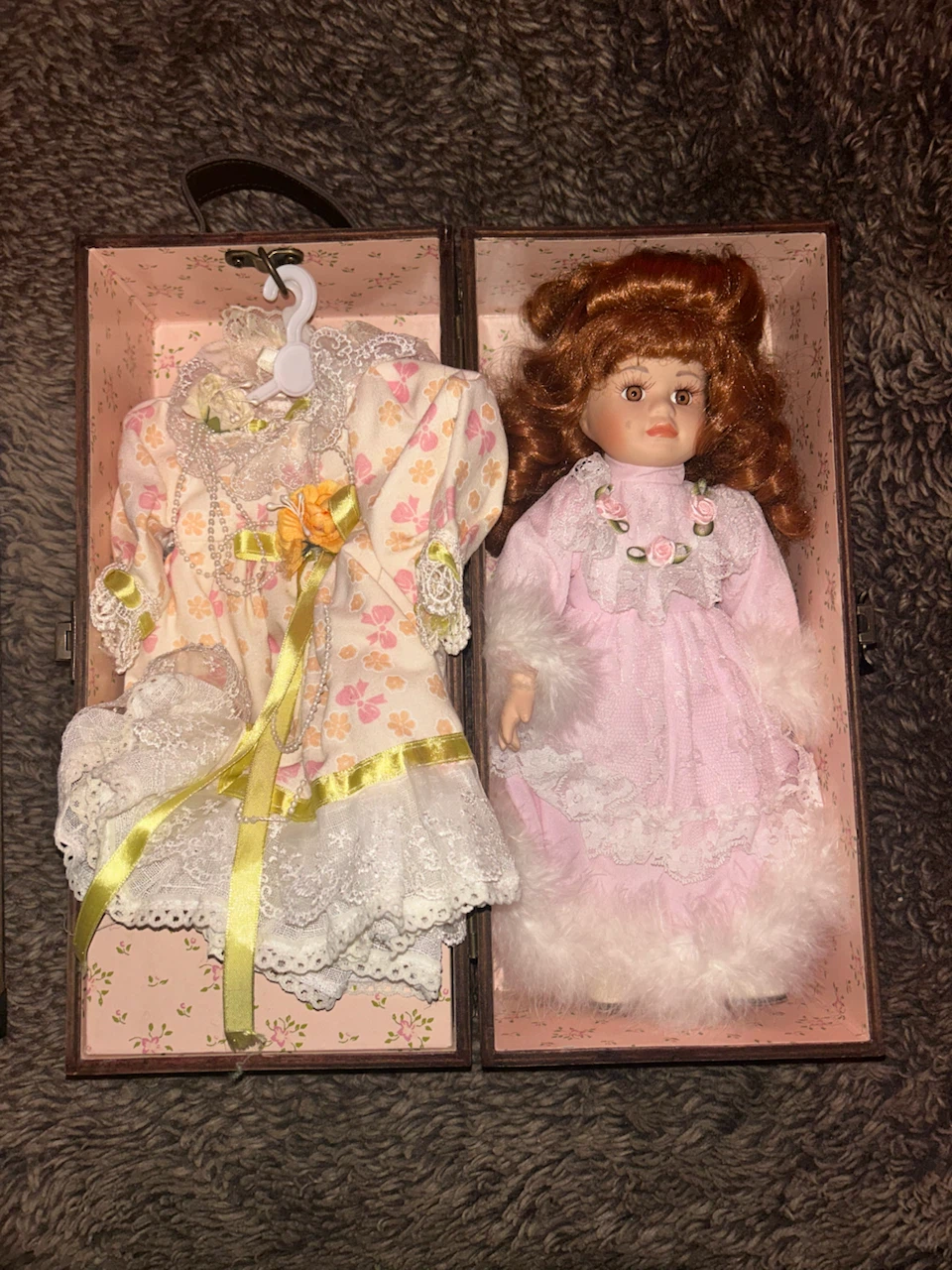 Porcelain Doll Collection with Outfits and Suitcases - photo 4