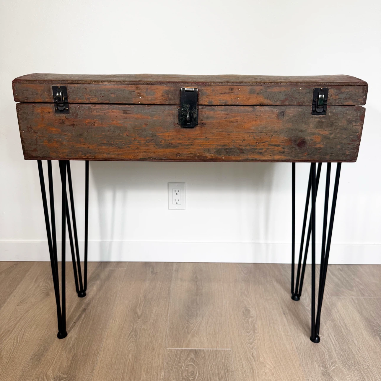 Vintage industrial  upcycled toolbox console table/ storage - photo 2