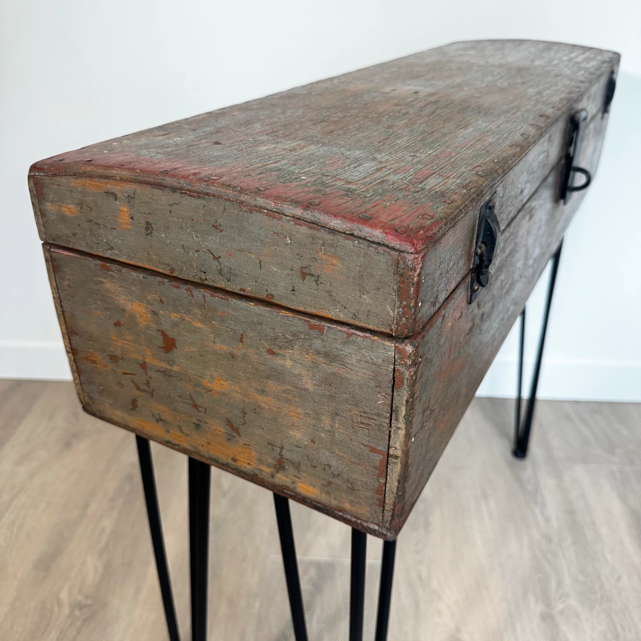 Vintage industrial  upcycled toolbox console table/ storage - photo 4