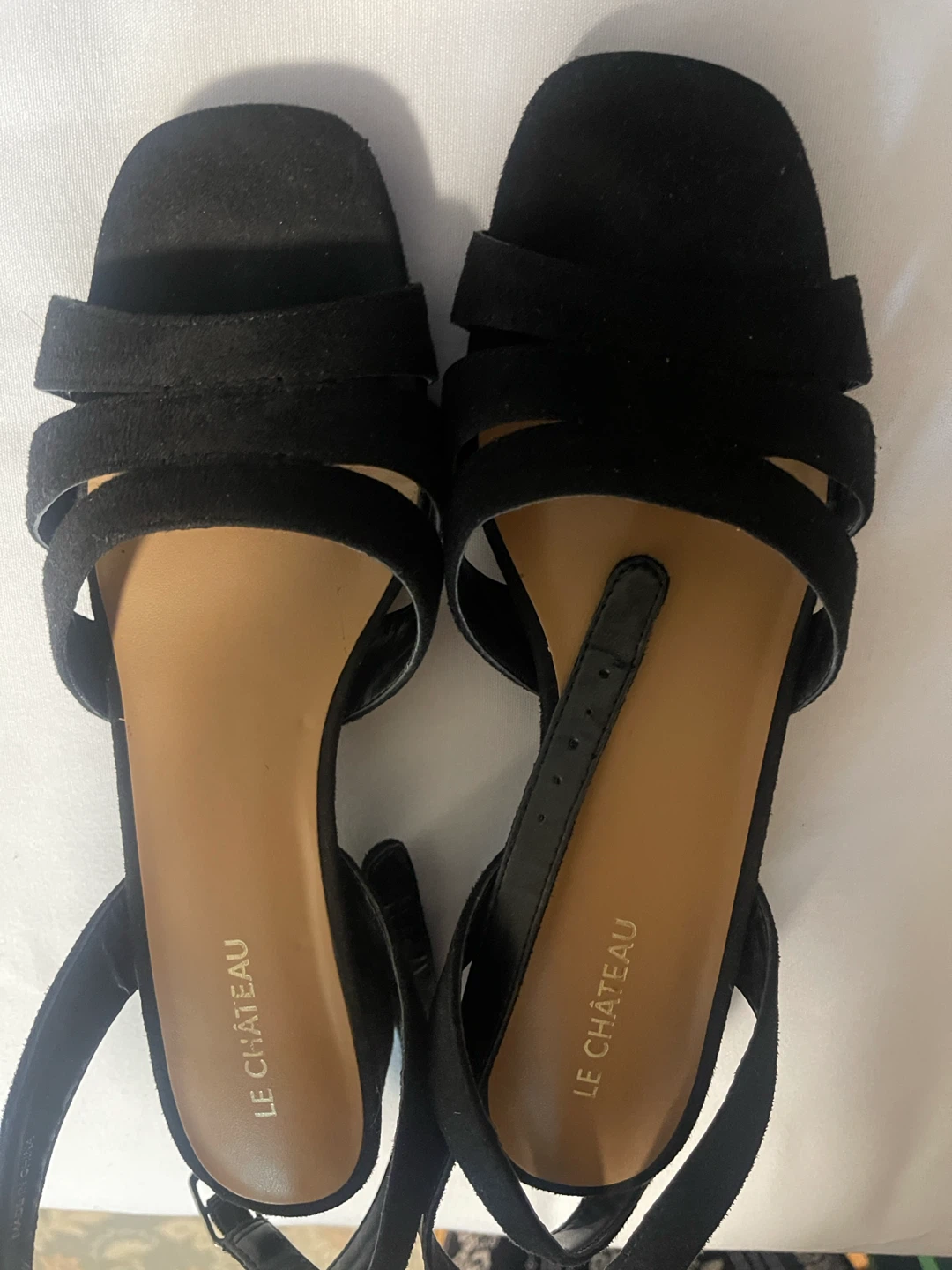 LE CHÂTEAU Black Suede Strappy Sandals