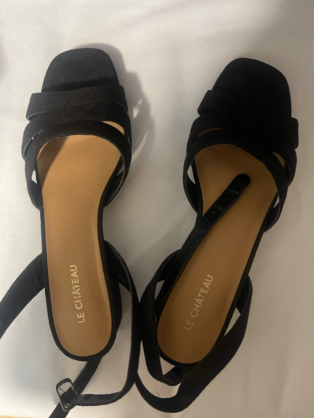 LE CHÂTEAU Black Suede Strappy Sandals - photo 3