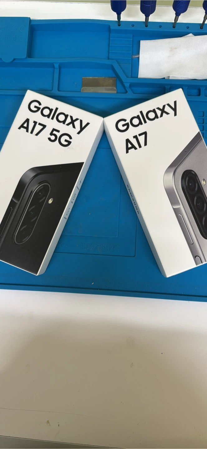Samsung Galaxy A17 5G Phone with Case and Screen Protector - photo 4