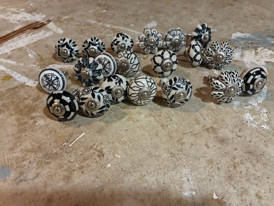 Set of 20 Ceramic Drawer Knobs - photo 2