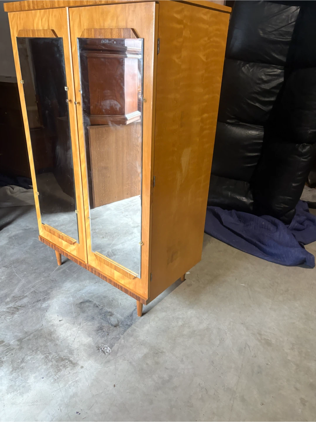 Free delivery used Vintage Mirrored Wardrobe - photo 5