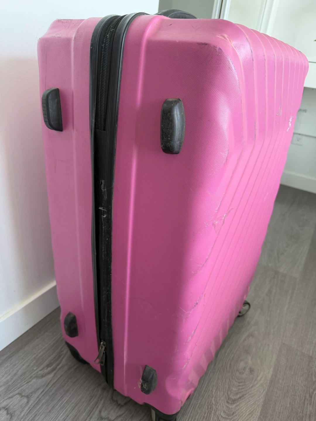 Pink Hard Shell Suitcase - photo 4