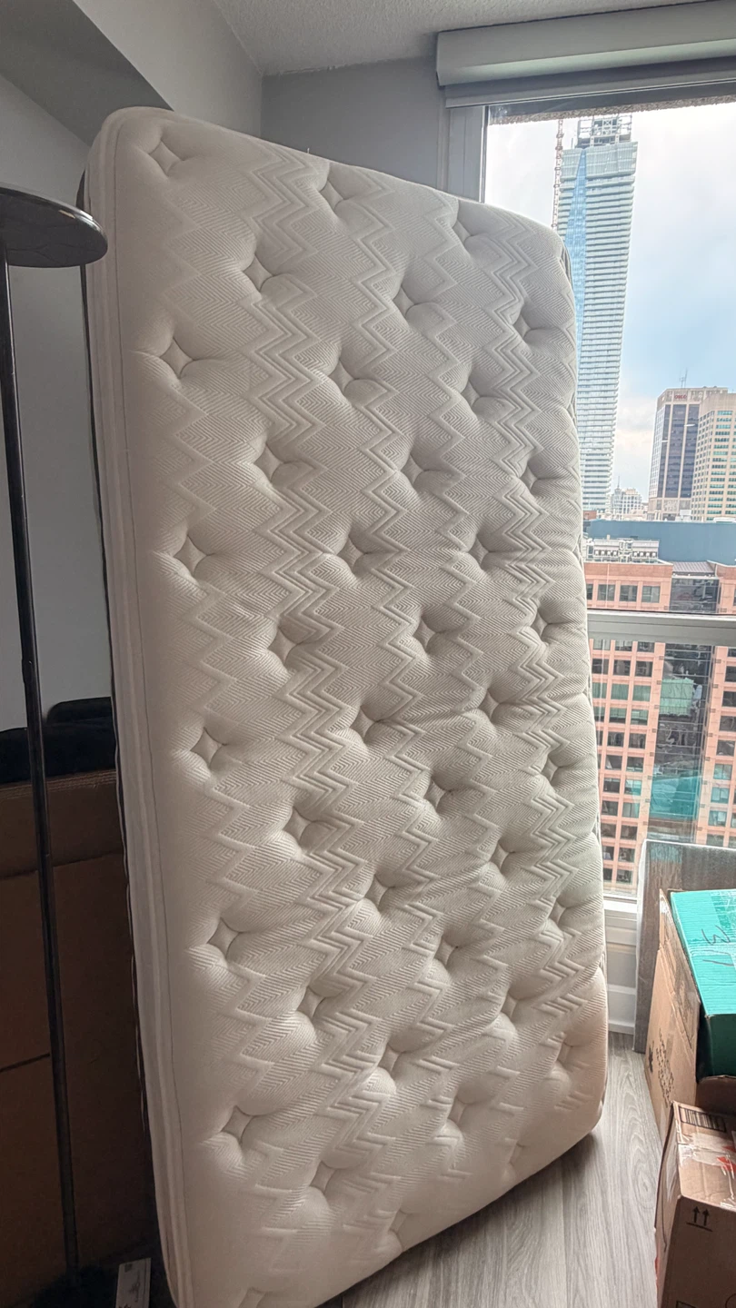 Twin XL spring mattress, extra soft - photo 2