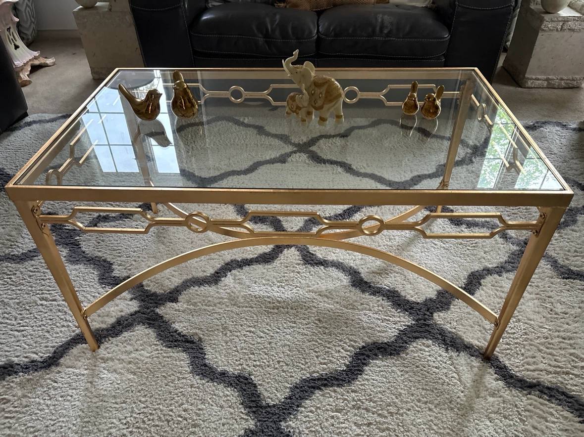 Elegant centre coffee table with gold finish and glass top. - photo 3
