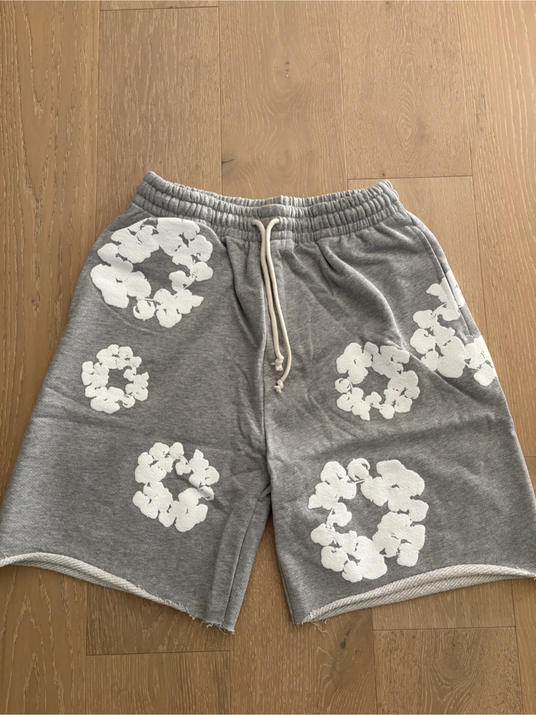 Demin tear shorts