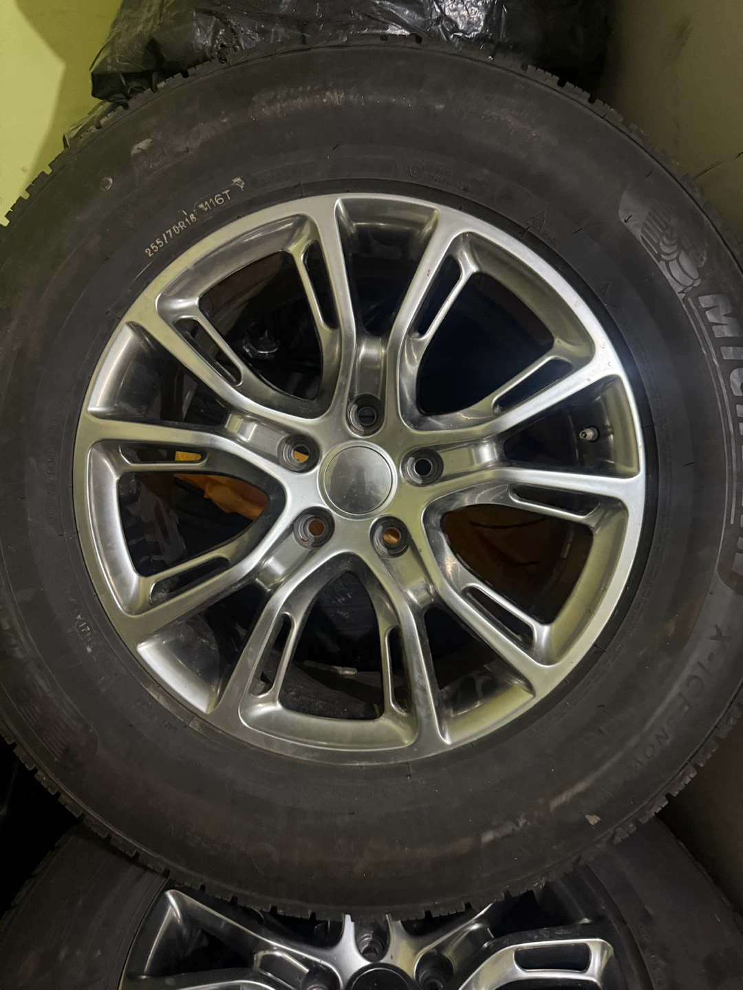 Set of 4 Michelin Winter Tires on Rims for Jeep Warngler 5x127 - photo 3