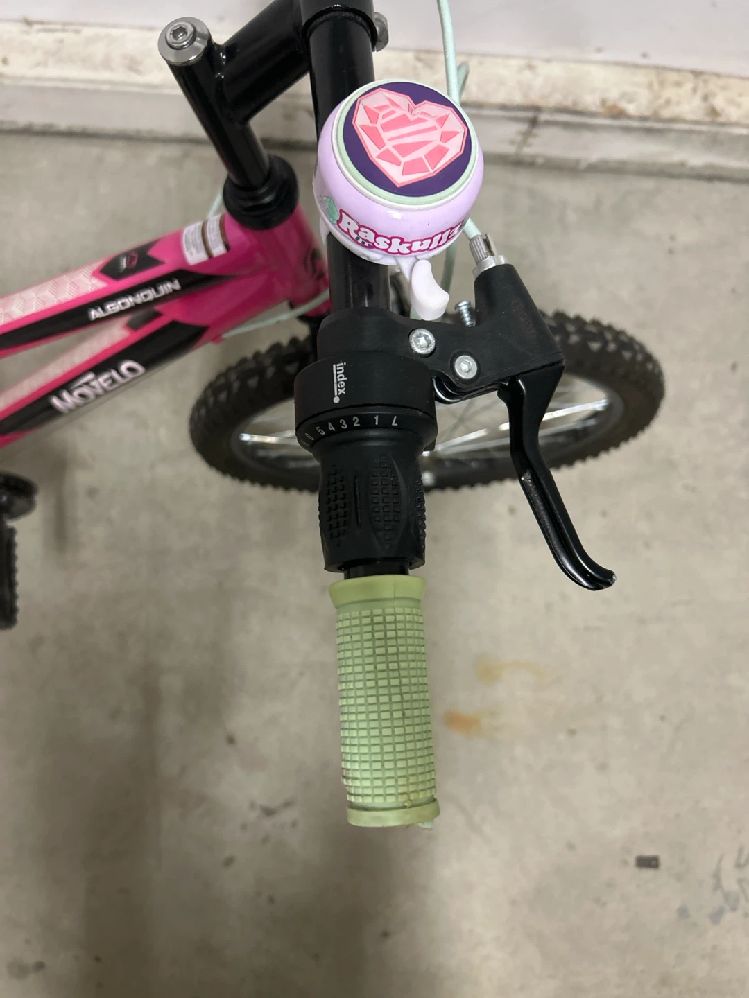 Mongoose Mountain Bike - photo 2