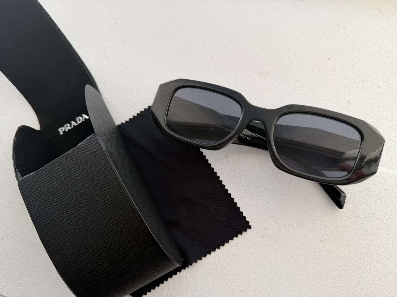 Prada Sunglasses - photo 2