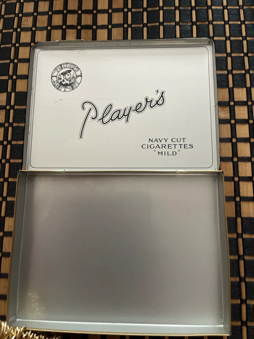 Players Navy Cut "Mild" Cigarettes Tin - photo 2