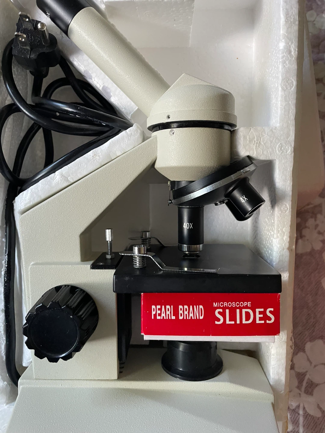 Microscope
