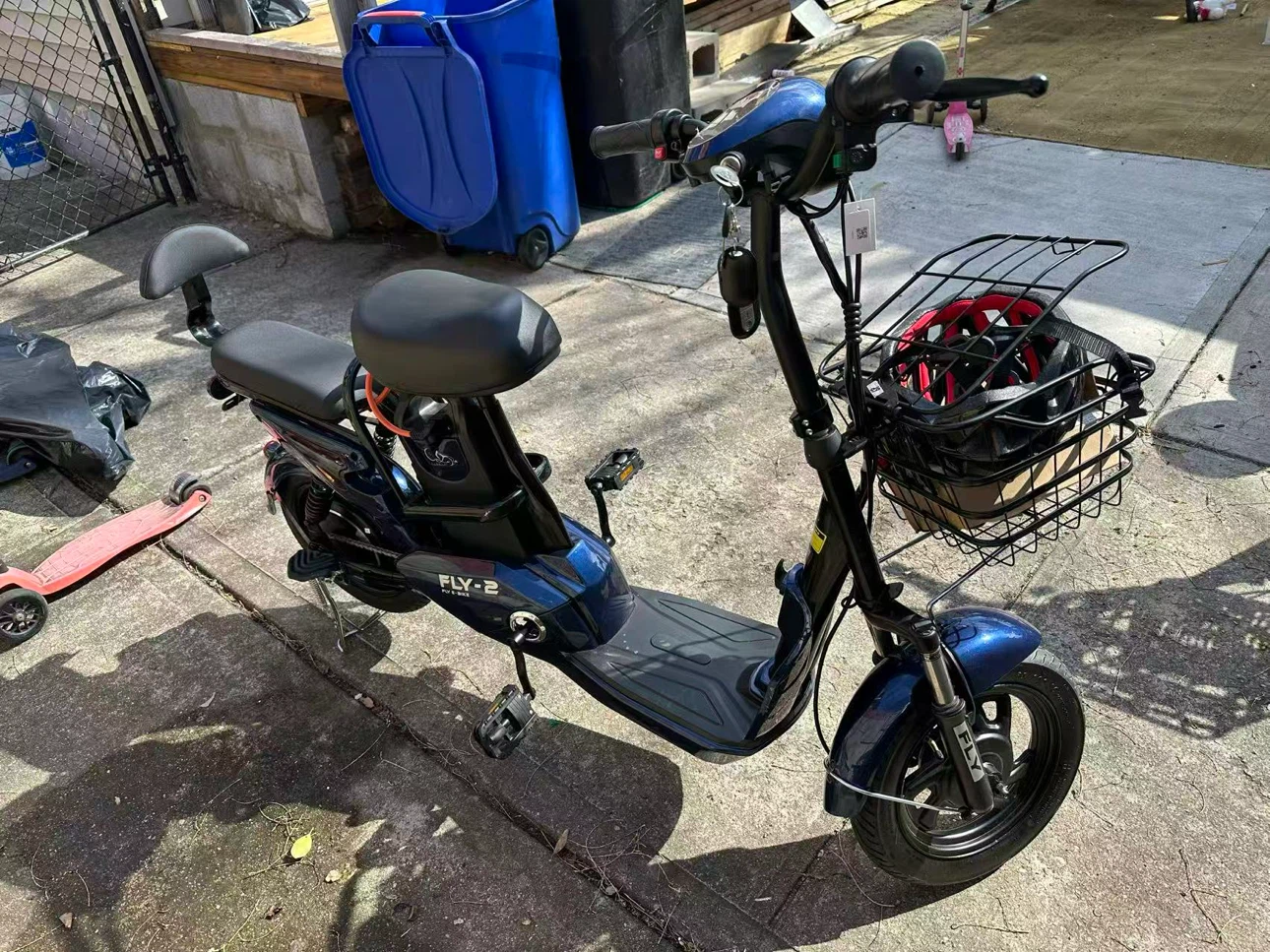 Blue FLY-2 Electric Scooter with Basket