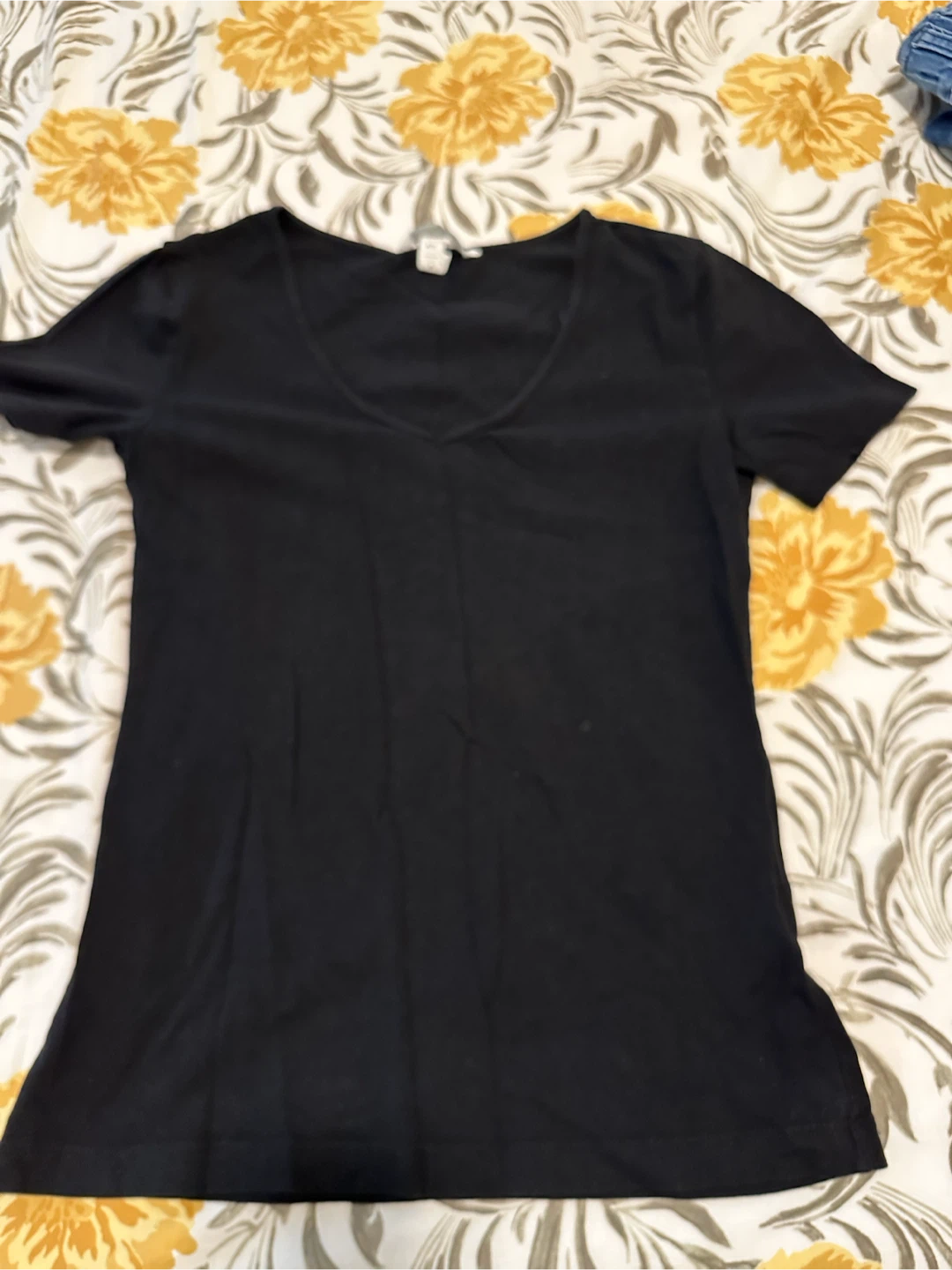 Assorted Women's T-Shirts - photo 3