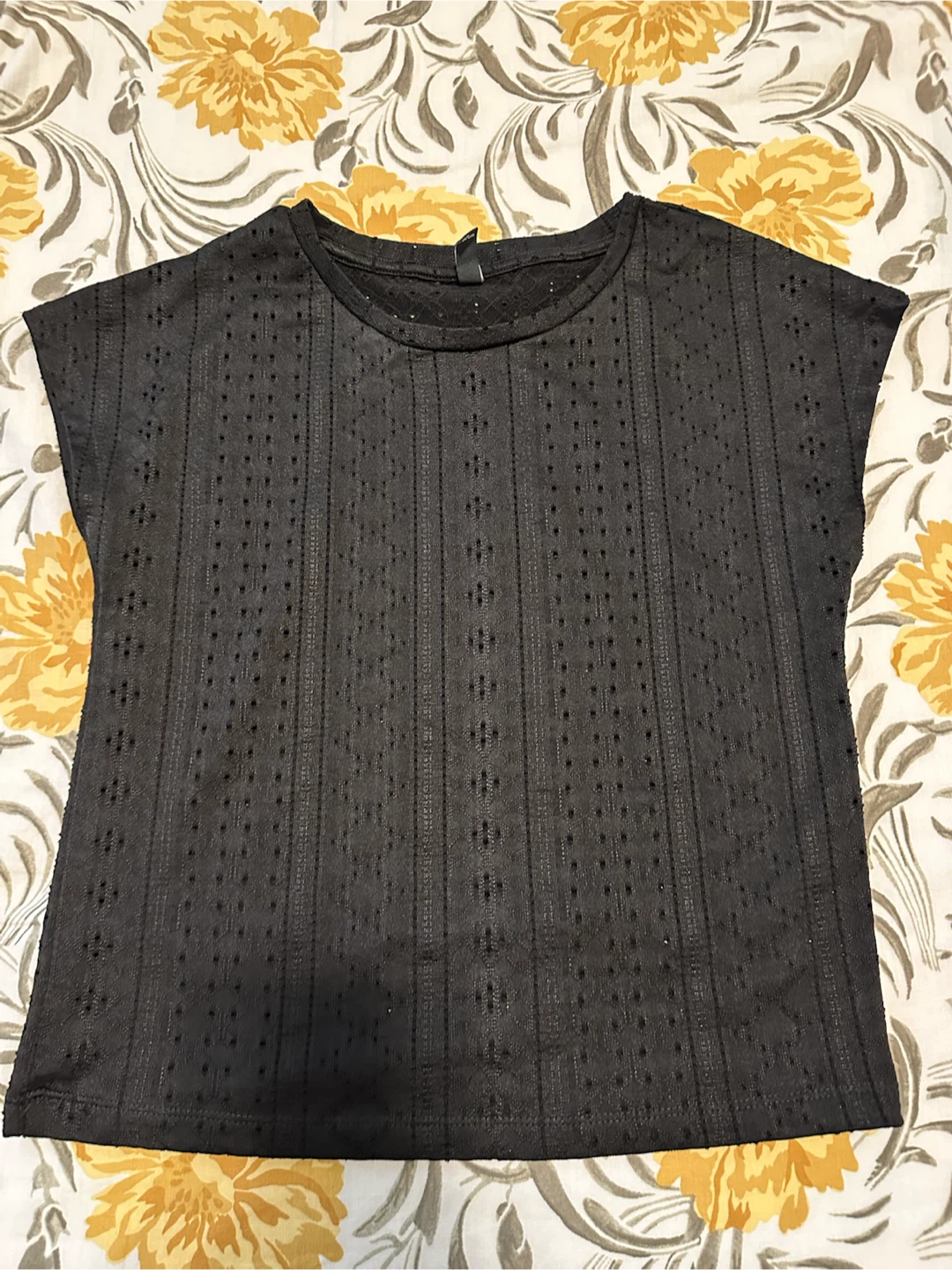 Assorted Women's T-Shirts - photo 5