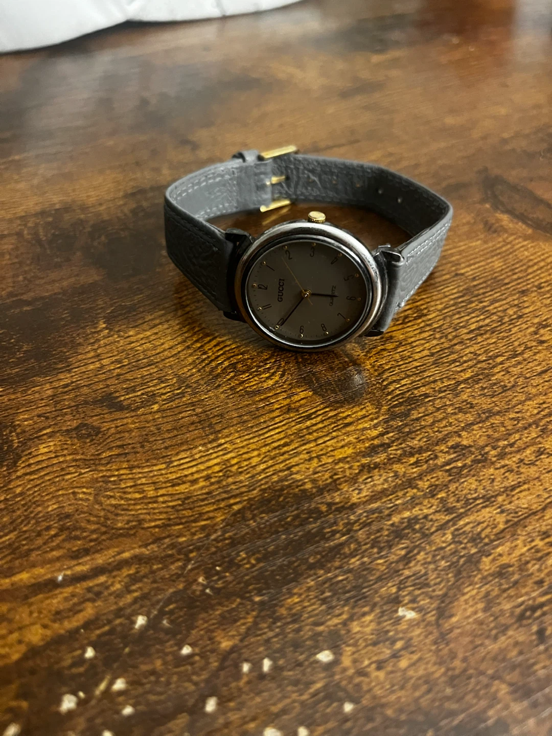 Gucci Quartz Watch - Grey Leather Strap
