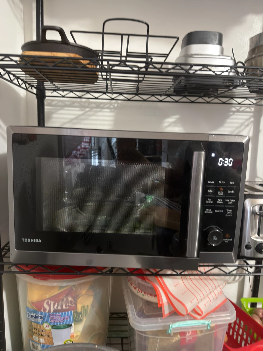 Toshiba Microwave Oven with Air Fry - photo 2