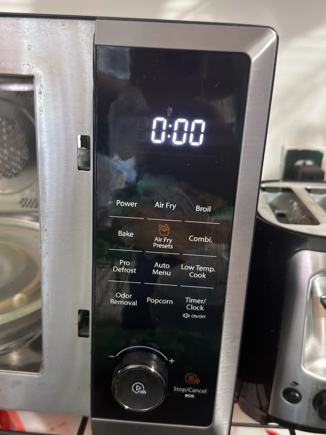 Toshiba Microwave Oven with Air Fry - photo 5