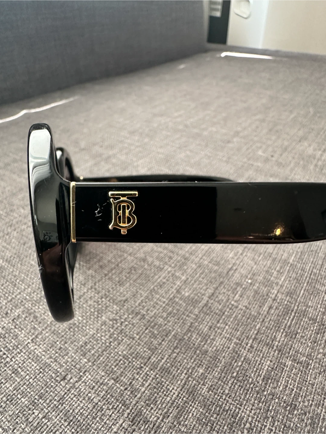 Burberry Sunglasses - photo 2