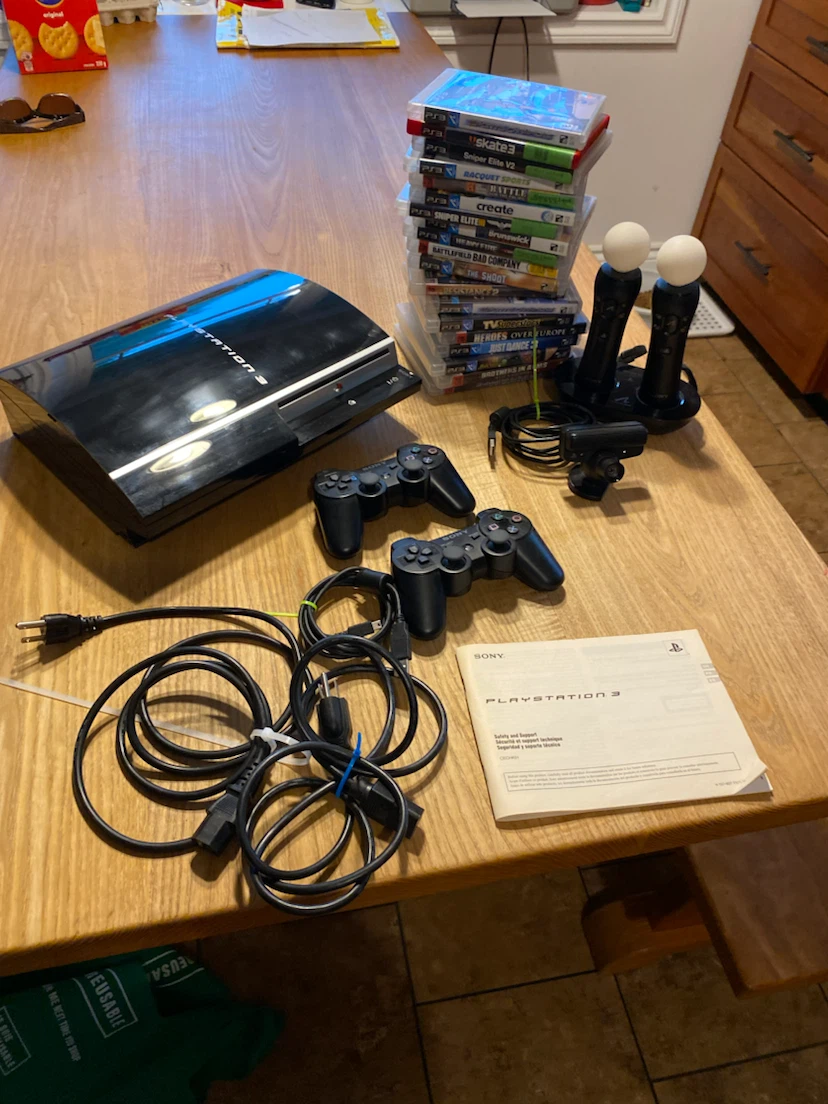 PlayStation 3 Console Bundle with Games and Accessories - photo 2