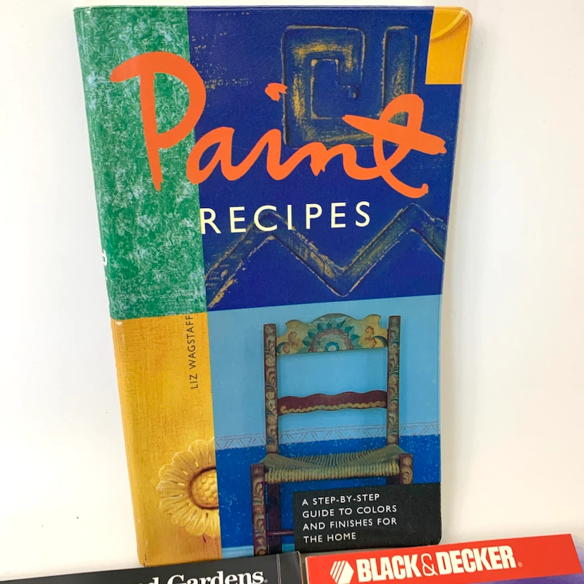 Lot of 3 Painting and Decorating Books - photo 2