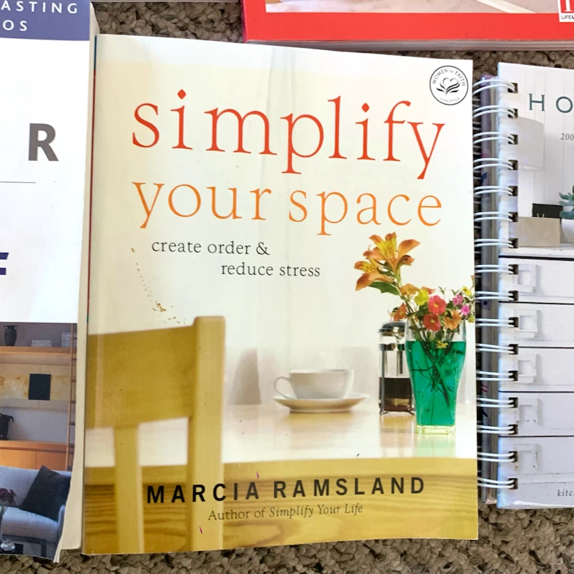 Bundle of 5 Organization and Decluttering Books - photo 5