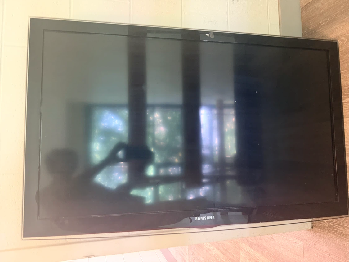 Samsung LN46C610N1F 46" HD Television