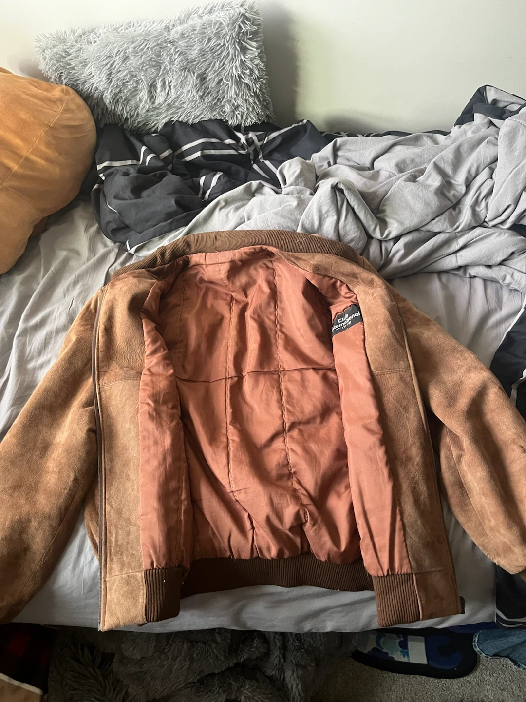 Club International by TIP TOP Suede Bomber Jacket - photo 2