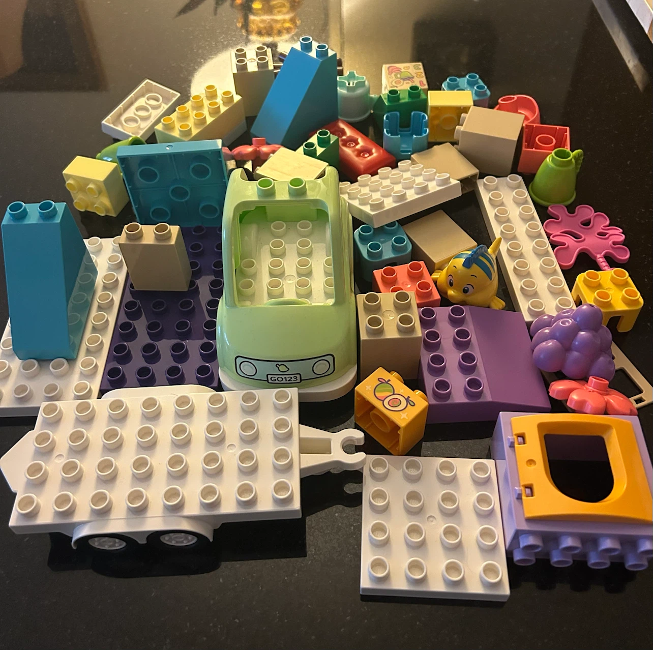 LEGO Duplo Family House on Wheels (10986) Building Toy Set - photo 5