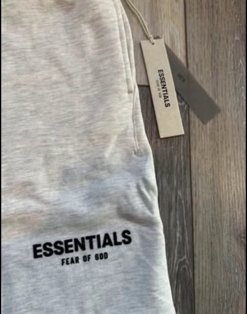 Fear of God Essentials Sweat Shorts - photo 4