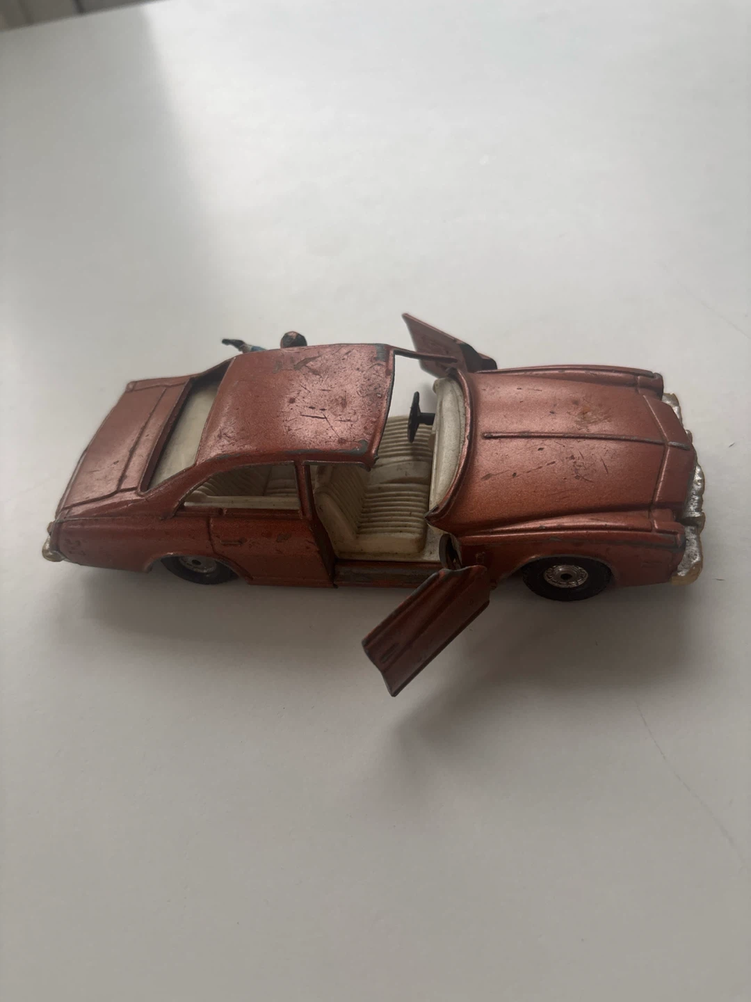 Corgi Buick Regal Toy Car - photo 3
