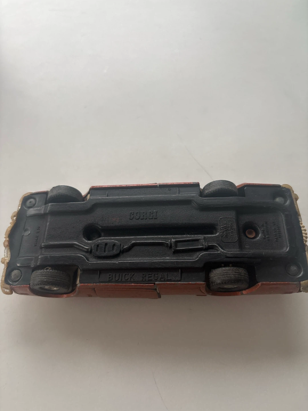 Corgi Buick Regal Toy Car - photo 5