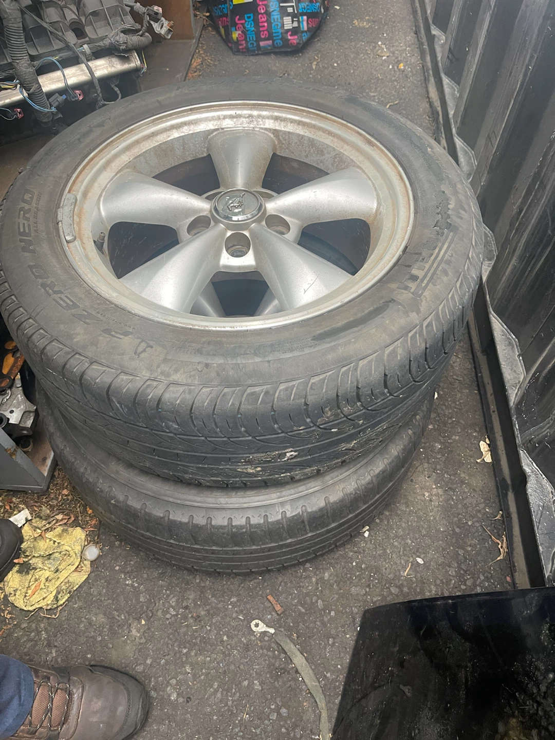 Ford Mustang 2-Wheels and Tires Set - photo 2