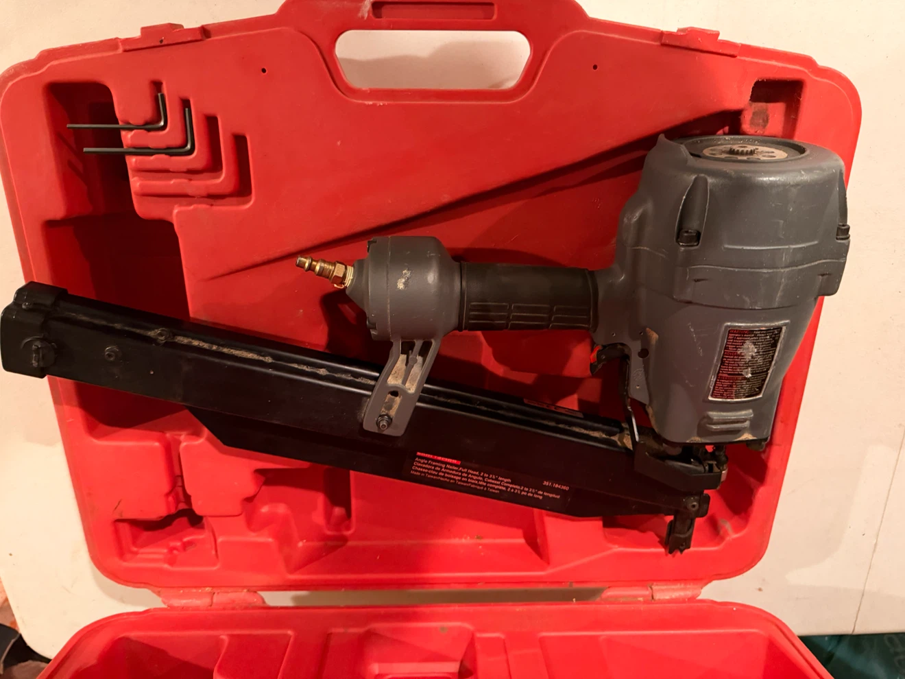 pneumatic framing nail gun. - photo 2