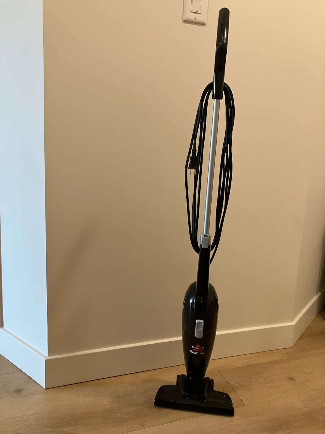 Bissell Corded Lightweight Magic Vac
