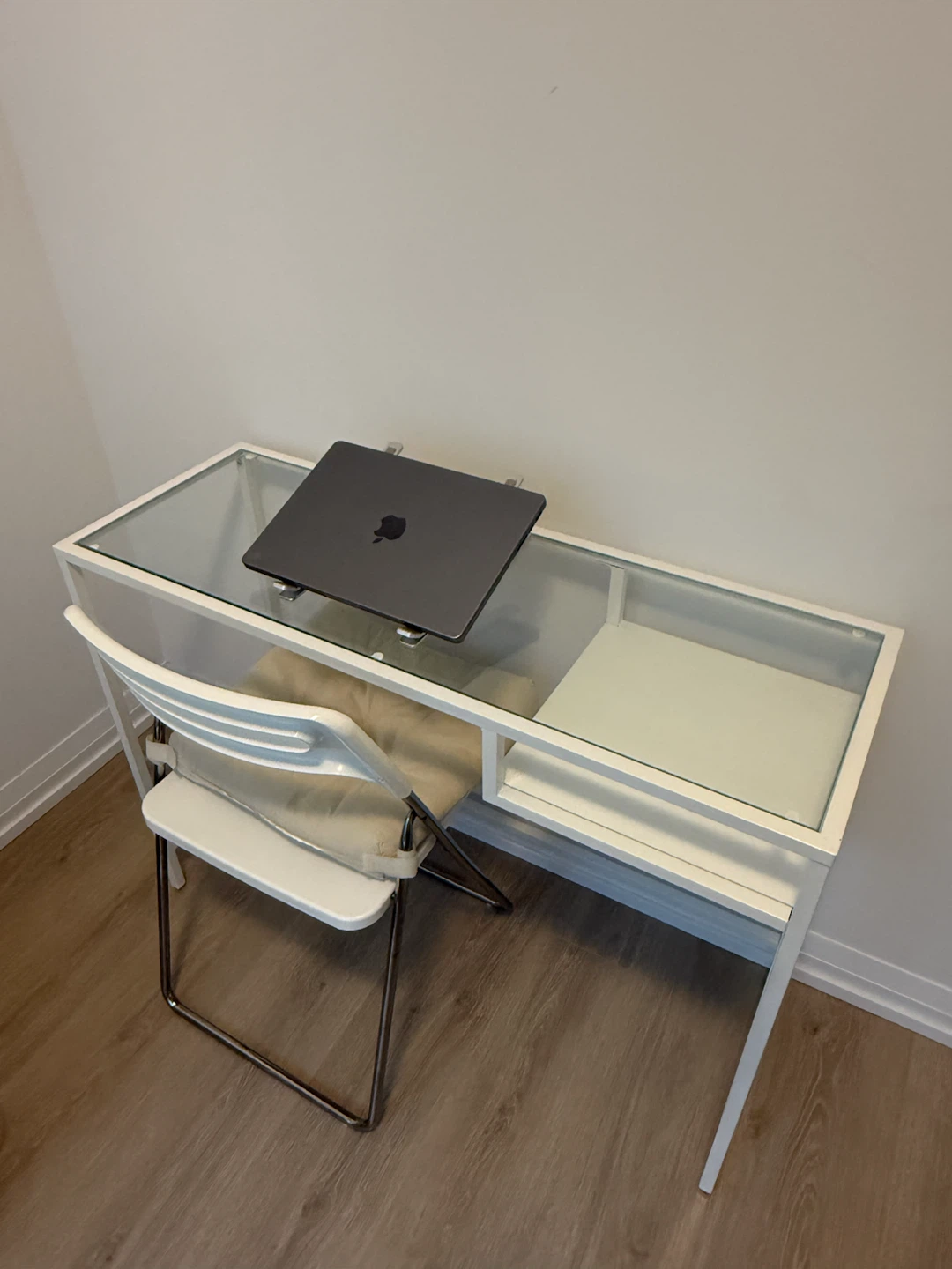 IKEA VITTSJÖ Laptop table - photo 3