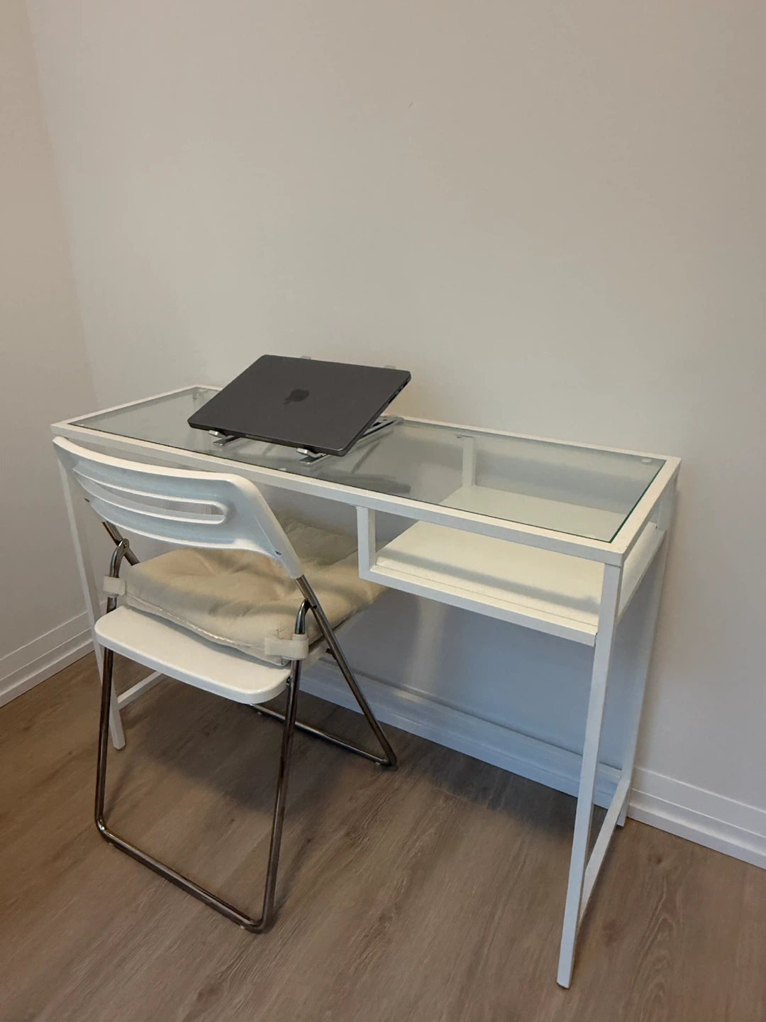 IKEA VITTSJÖ Laptop table - photo 4