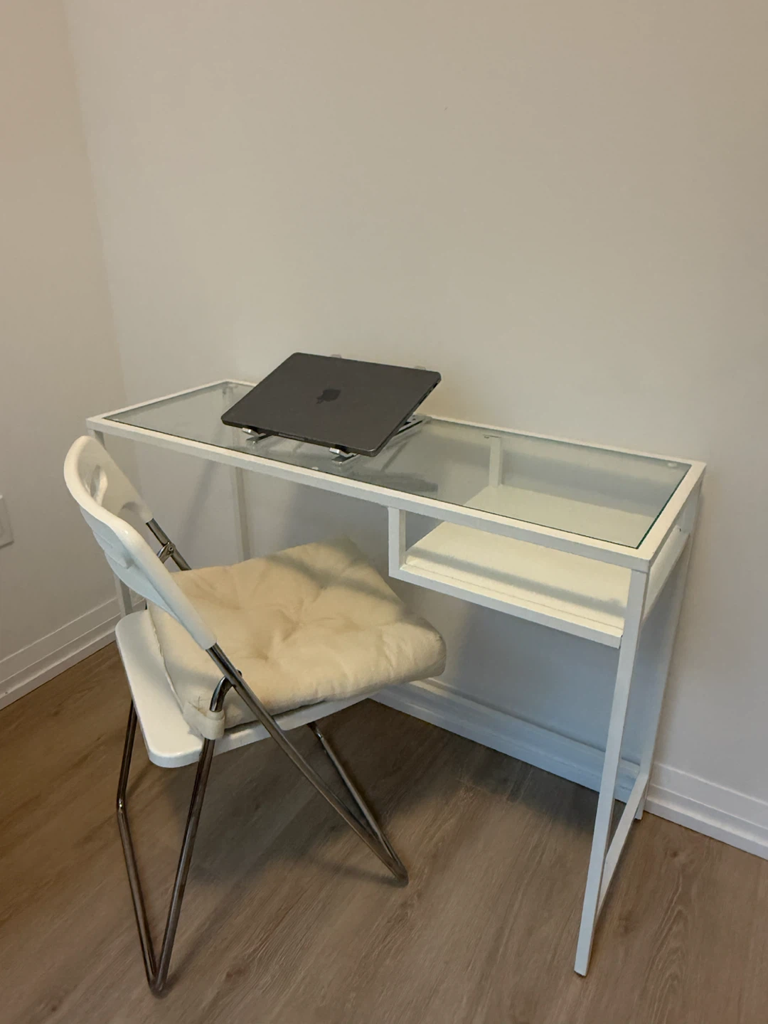 IKEA VITTSJÖ Laptop table - photo 5